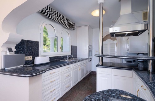Fanadix Villa | Stunning private villa for 8 people with private pool, hot tub, WIFI, A/C, TV and patio
