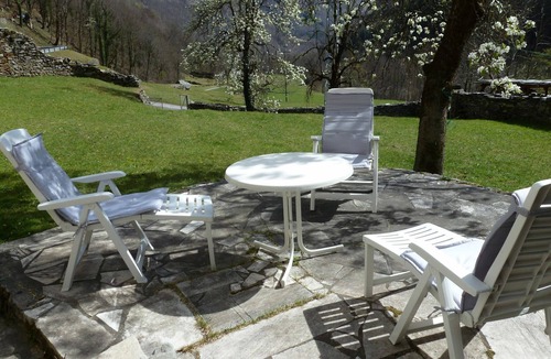 Lavizzara House | Stunning private villa for 6 people with WIFI, TV, patio, pets allowed and panoramic view