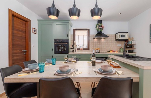 Sveti Ivan Dobrinjski House | Stunning private villa for 6 guests with private pool, WIFI, A/C, TV, terrace and pets allowed