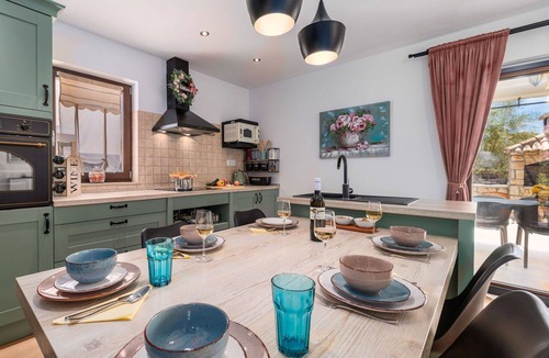 Sveti Ivan Dobrinjski House | Stunning private villa for 6 guests with private pool, WIFI, A/C, TV, terrace and pets allowed