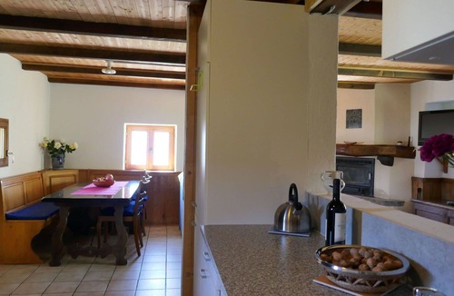 Acquarossa House | Stunning private villa for 4 guests with TV, terrace and panoramic view