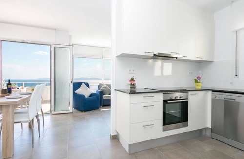 Almadraba-Canyelles House | Stunning private villa for 6 guests with WIFI, A/C, TV, terrace and panoramic view