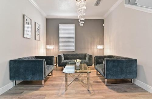 Legacy Park House | Stunning Private Villa with Pool and Spa