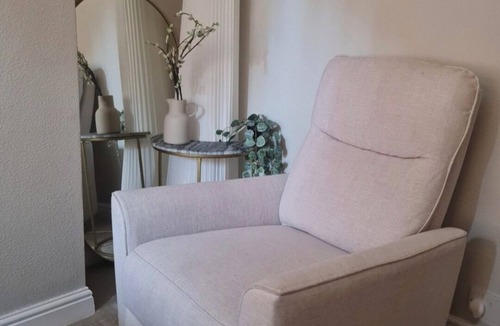 Walsall House | Stunning property with summer house