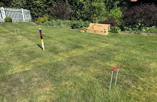 Nutfield House | Stunning Rectory, 15 guests in Surrey