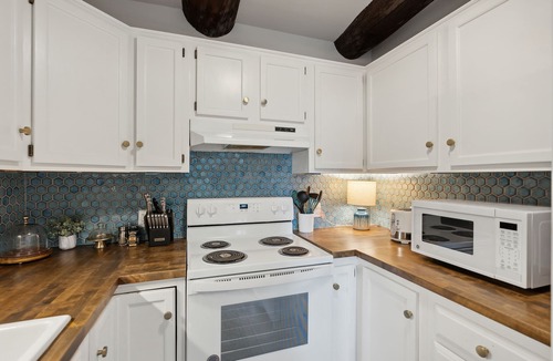 Cumberland Center Apartment | Stunning, relaxing riverfront retreat