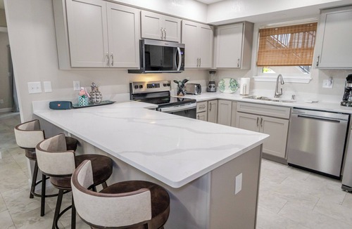 Lake Ozark Condo | Stunning Renovated 3BR Condo w/Huge Deck & the Best Open-Water View on the Lake