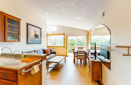 Oak Grove House | Stunning riverfront home w/ spacious deck, grill, two kitchens, & private dock