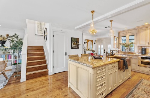 Napa House | Stunning Riverfront Property: Outdoor Oasis, BBQ, Chef's Kitchen