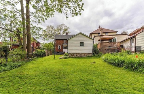 Welland House | Stunning Riverside Retreat - Escape to Niagara