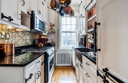 Beacon Hill Apartment | Stunning Rooftop Apartment & Garden Deck