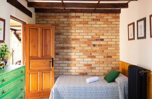 Galizano Cottage | Stunning rural house with swimming pool