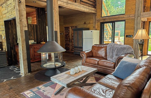 Kenora Cottage | Stunning, Rustic Cottage on Lake of the Woods!