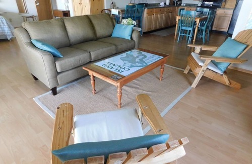 Oak Harbor Apartment | Stunning Saratoga Passage View!