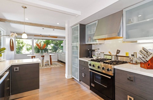 Sausalito House | Stunning Sausalito Home with Bay Views, Spa, and Elevator.