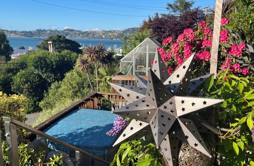 Sausalito House | Stunning Sausalito Home with Bay Views, Spa, and Elevator.