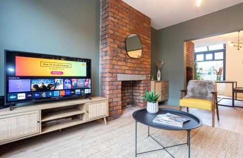 Levenshulme House | Stunning Scandi Abode in Manchester Parking