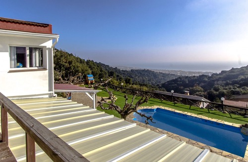 Malgrat de Mar Villa | Stunning sea views – just 2km to town and beach!