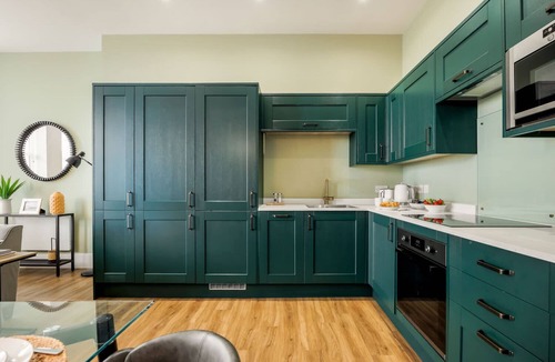 West Cliff Apartment | Stunning Sea Views, Family Apt; Free Parking & Gym