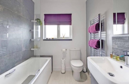 Middleton-on-Sea House | Stunning seafront 5 bed house