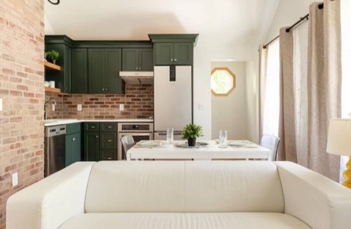 Manomet Apartment | Stunning seaside loft, walk to beach, romantic getaway for 2 + pet