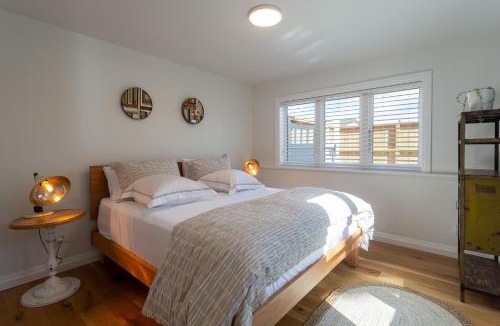 Three Kings Apartment | Stunning Self-contained Apartment