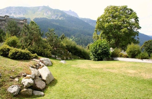 Klosters Platz Apartment | Stunning Setting and Views From This Family Chalet in renowned Klosters.