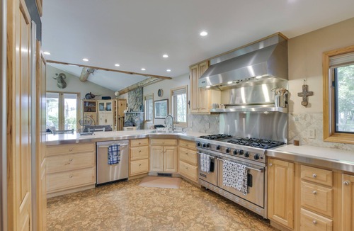 Sheridan Villa | Stunning Sheridan Ranch Villa: Mountain View!