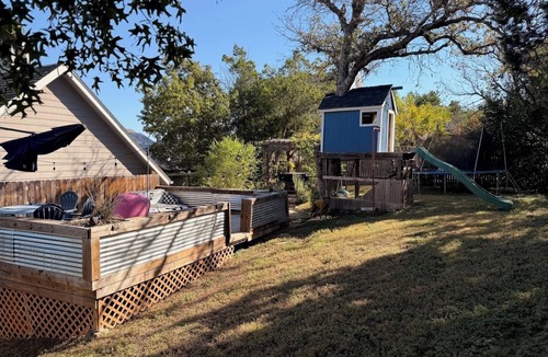 Apache Shores House | Stunning Showplace with Canyon Views - Hollywood Hills Vibes in Texas!