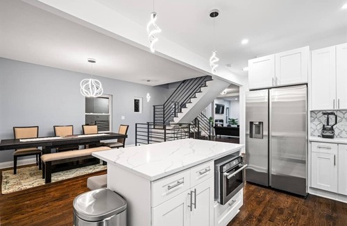 Cragin House | Stunning & Spacious 7BD Home with garage!