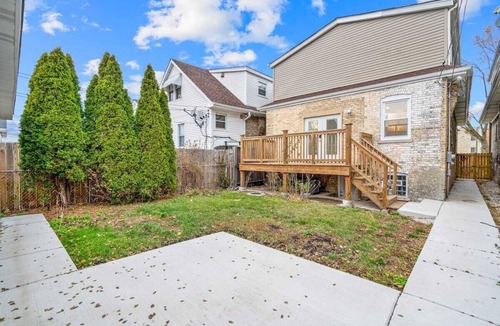 Cragin House | Stunning & Spacious 7BD Home with garage!