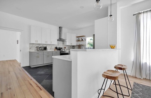 Springfield House | Stunning Springfield Pool Home - 5 Min to Stadium
