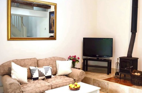 Claverton Cabin | Stunning stone cottage on Bath's doorstep