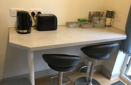 West Molesey House | Stunning studio apartment