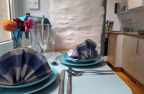 Calstock Apartment | Stunning studio apartment