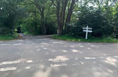 Buxted Apartment | Stunning Studio Barn