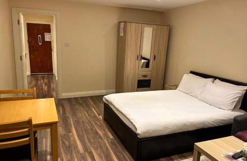 City of Westminster Apartment | Stunning Studio