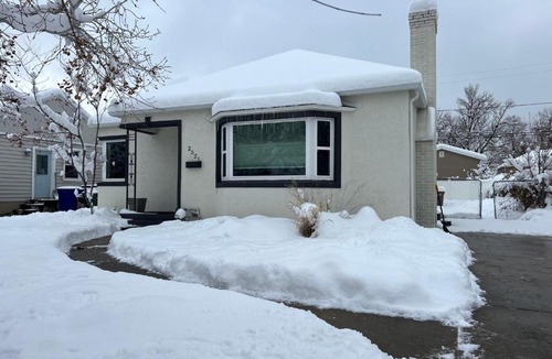 Sugar House Ski Chalet | Stunning Sugarhouse Home- Near Mtns & Downtown SLC