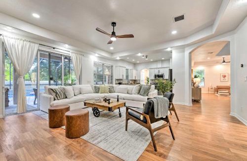 Thonotosassa Villa | Stunning Thonotosassa Home ~ 7 Mi to Ocean!