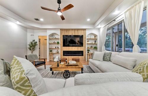 Thonotosassa Villa | Stunning Thonotosassa Home ~ 7 Mi to Ocean!