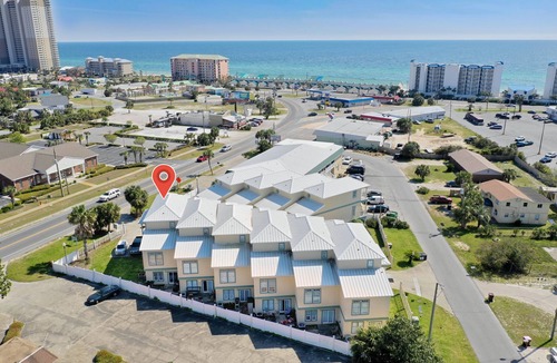 El Centro Beach House | Stunning Three Story PCB House/Pool/Pet Friendly/Gulf of Mexico Views