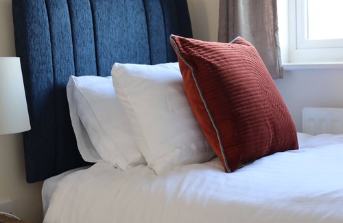 Ipswich House | Stunning three-bed house with parking++