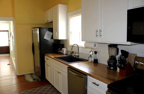 Downtown Little Rock Cabin | Stunning Tiny House Close to Fantastic Hiking Trails in Little Rock, Arkansas
