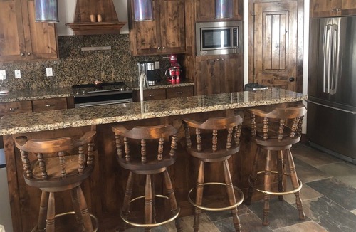 Afton House | Stunning Townhome on 14th Tee Box with Three Master Suites