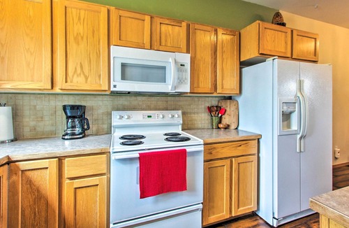 Klamath Falls House | Stunning Townhome Near Upper Klamath Lake!