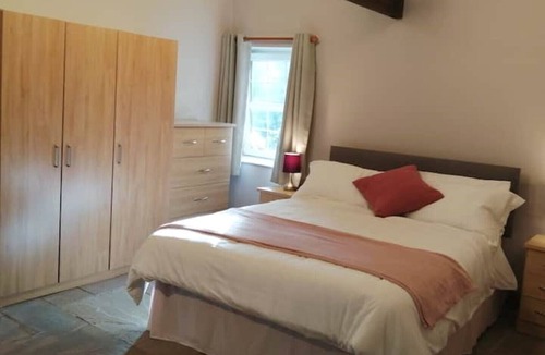 Pont-ar-gothi House | Stunning Unique Countryside Barn Conversion