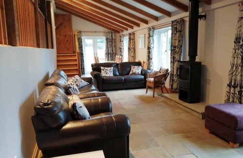 Pont-ar-gothi House | Stunning Unique Countryside Barn Conversion