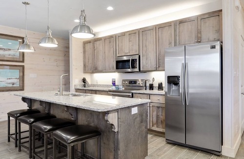 Orange Beach Cottage | Stunning updated cottage on the beach!