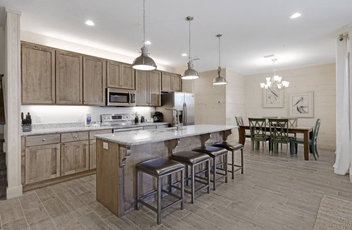 Orange Beach Cottage | Stunning updated cottage on the beach!