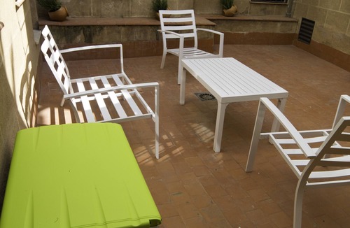 Santiago Apartment | Stunning Vacation Rental in Cáceres, España